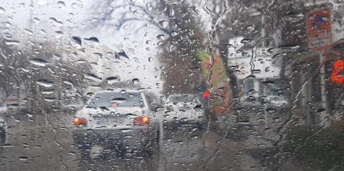 بارش باران و وزش باد شدید در راه شمال و غرب تهران