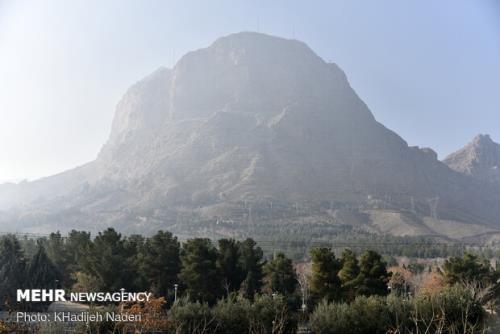 شاخص هوای اصفهان در 13 منطقه ناسالم می باشد