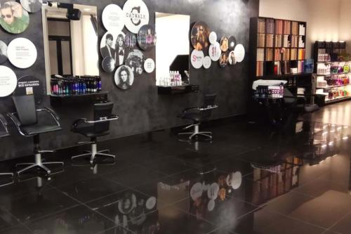 بهترین آموزشگاه ارایشی زنانه در تهران كجا هست؟