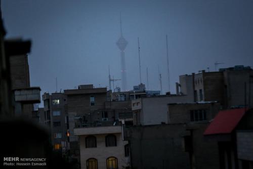 پیشبینی رگبار باران و رعد وبرق در تهران