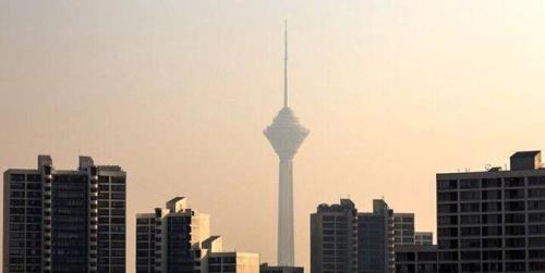۱۲ ایستگاه کیفیت هوای تهران در وضعیت قرمز