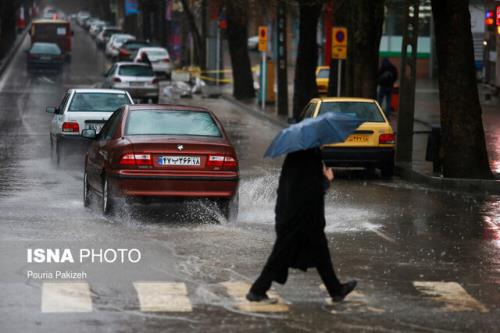 بارش باران و احتمال آبگرفتگی معابر در بیشتر استان ها
