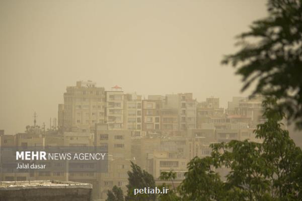خیزش گرد وخاک در ۱۳ استان