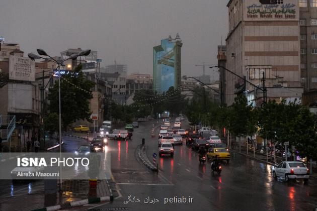 بارش باران در بعضی نقاط تهران