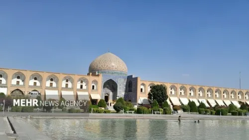 هوای اصفهان سالم می باشد وضعیت قرمز 2 شهر مجاور