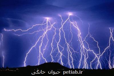 آگهی صاعقه و سیلاب در كشور، از كوه ها و رودخانه ها دوری كنید